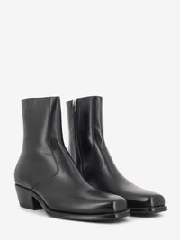 Tronchetto con zip in pelle nero