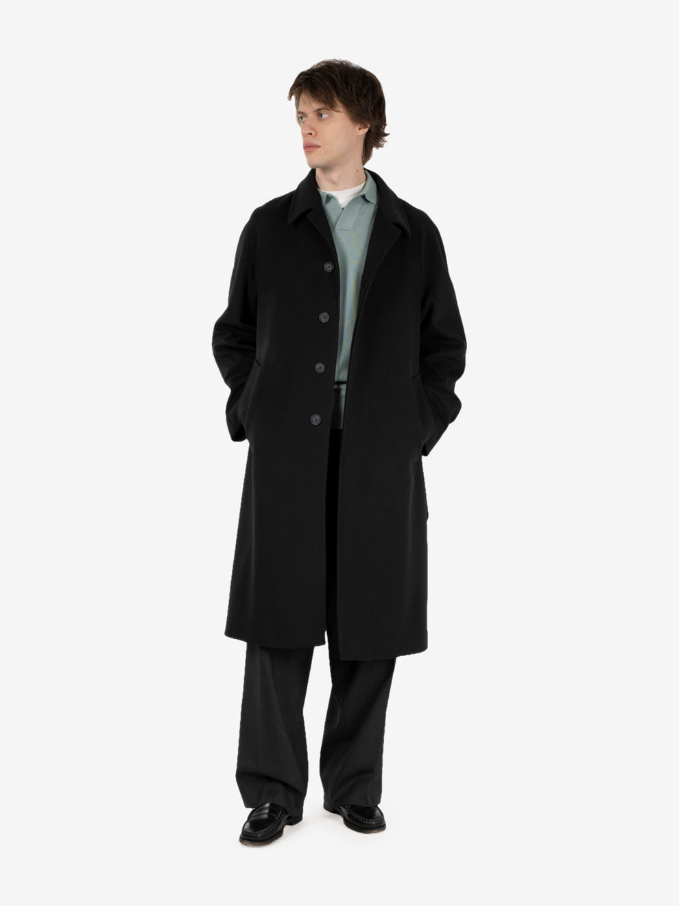Arthur coat with raglan shoulders black