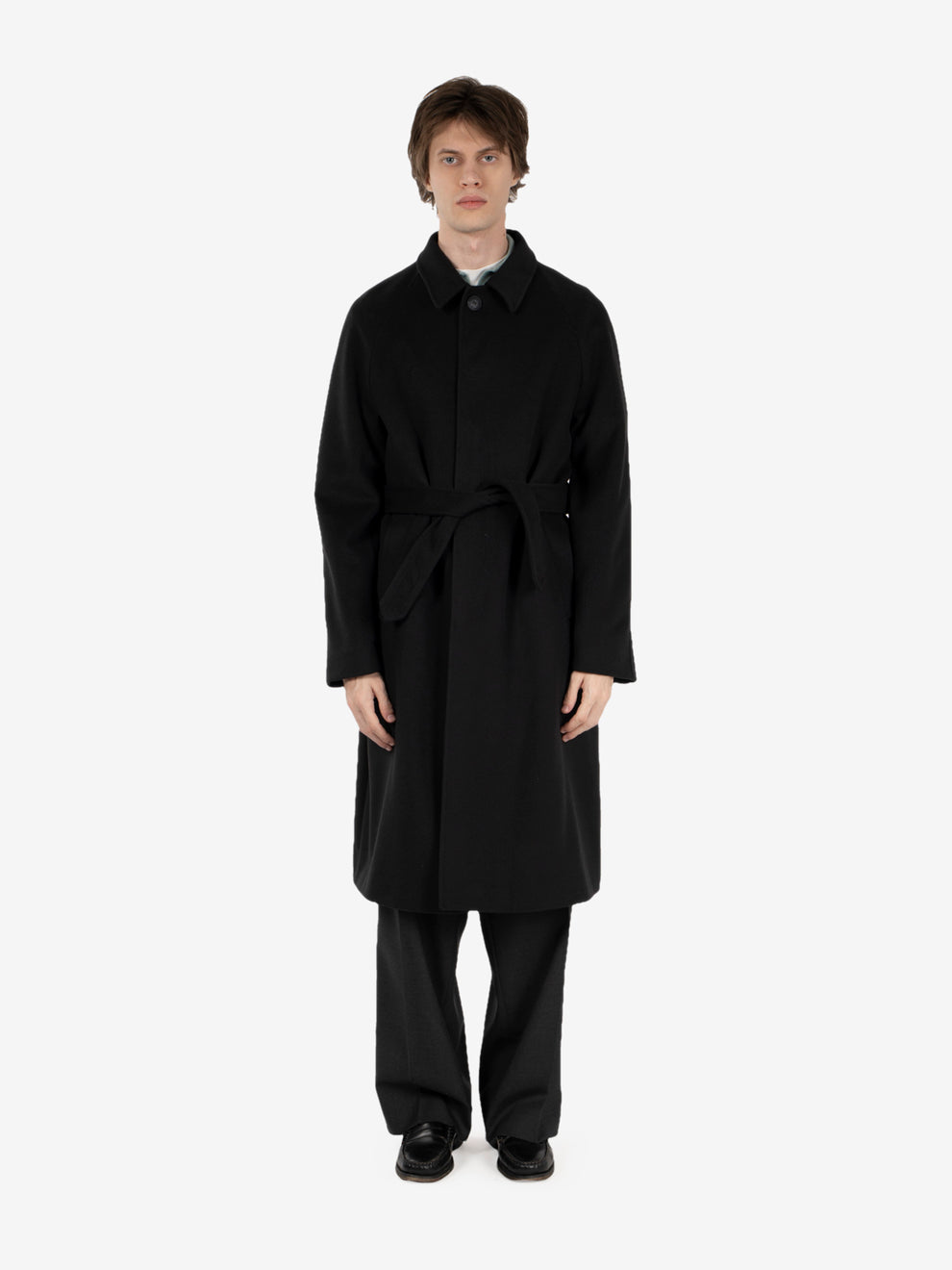 Arthur coat with raglan shoulders black