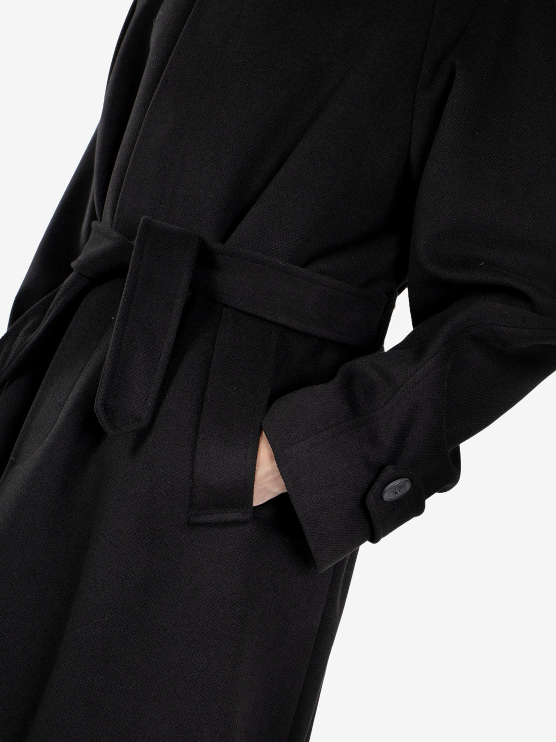 Arthur coat with raglan shoulders black