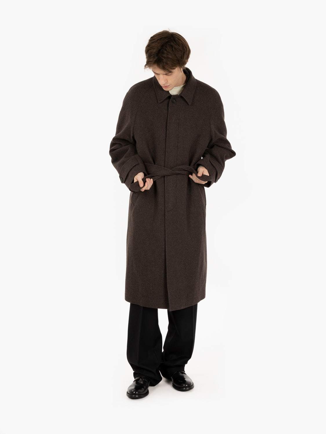 Cappotto Arthur con spalle raglan dark brown