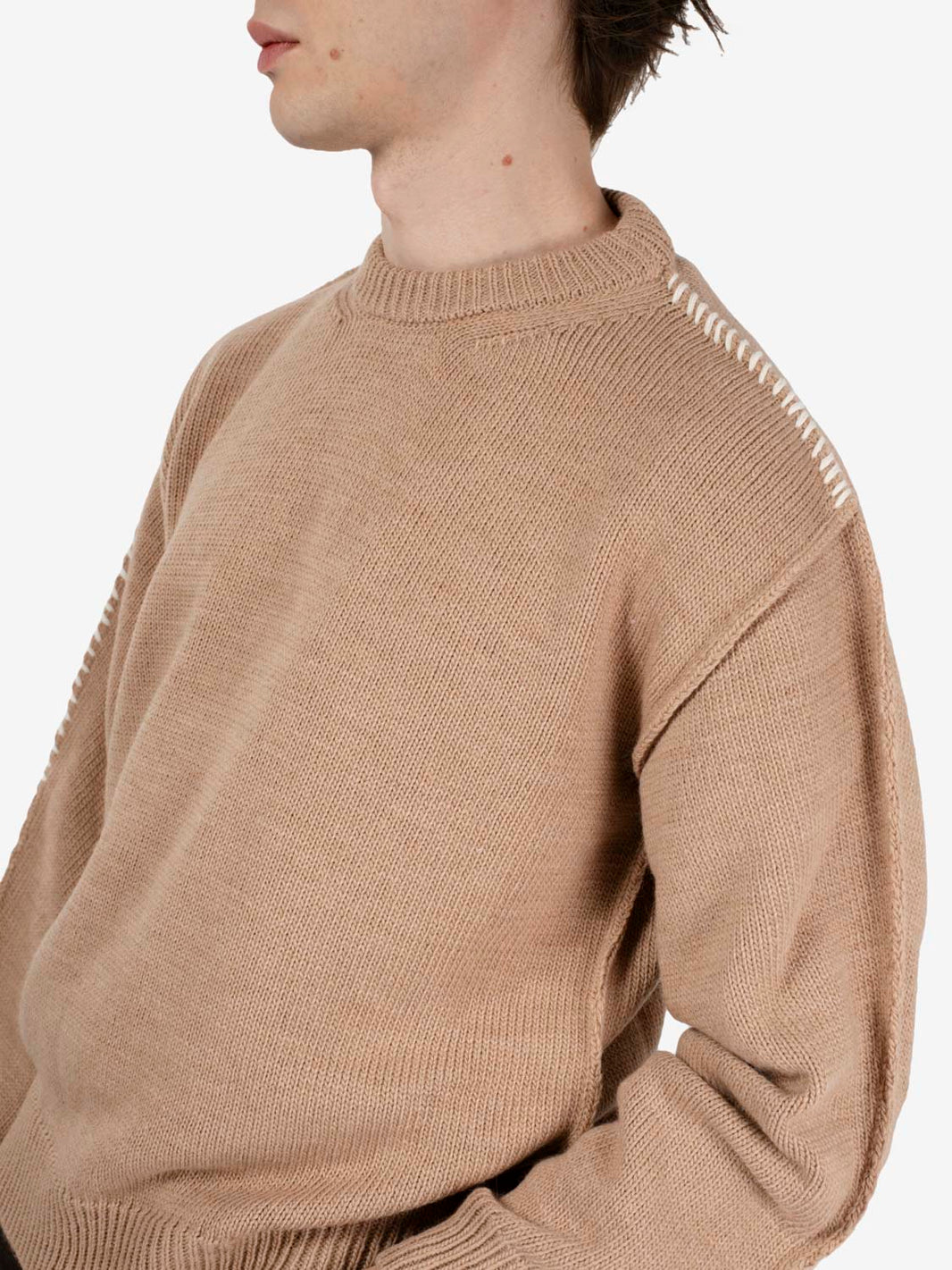Hotaka contrast stitch crewneck beige