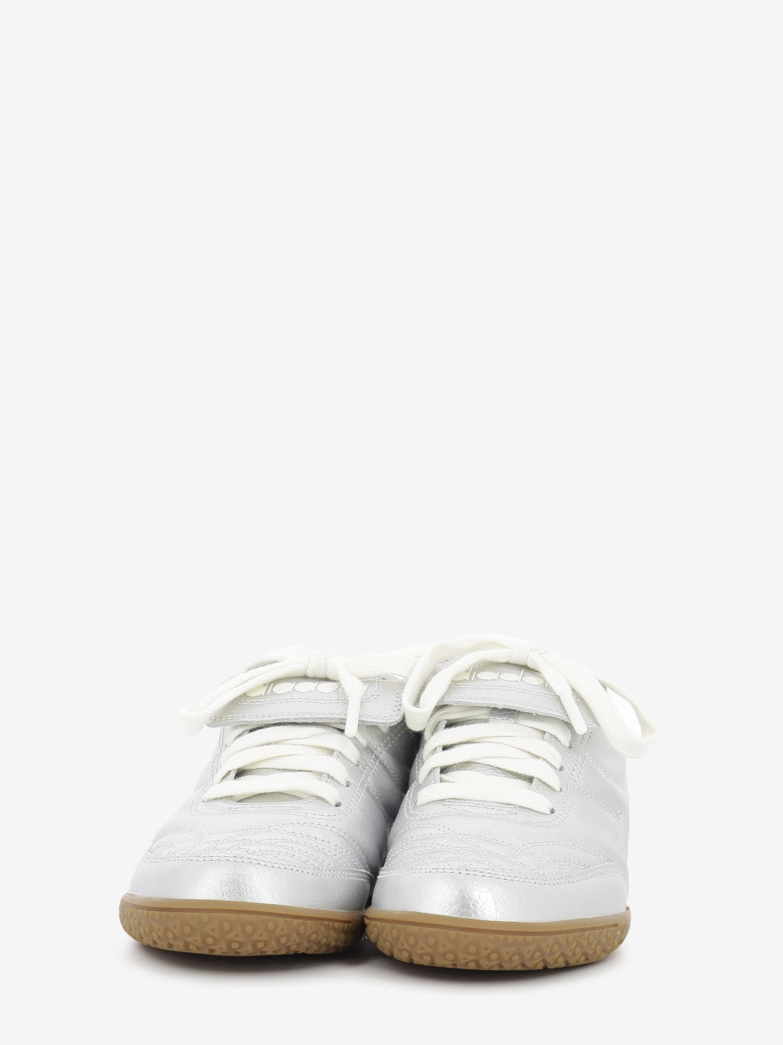 Gold indoor metallic silver