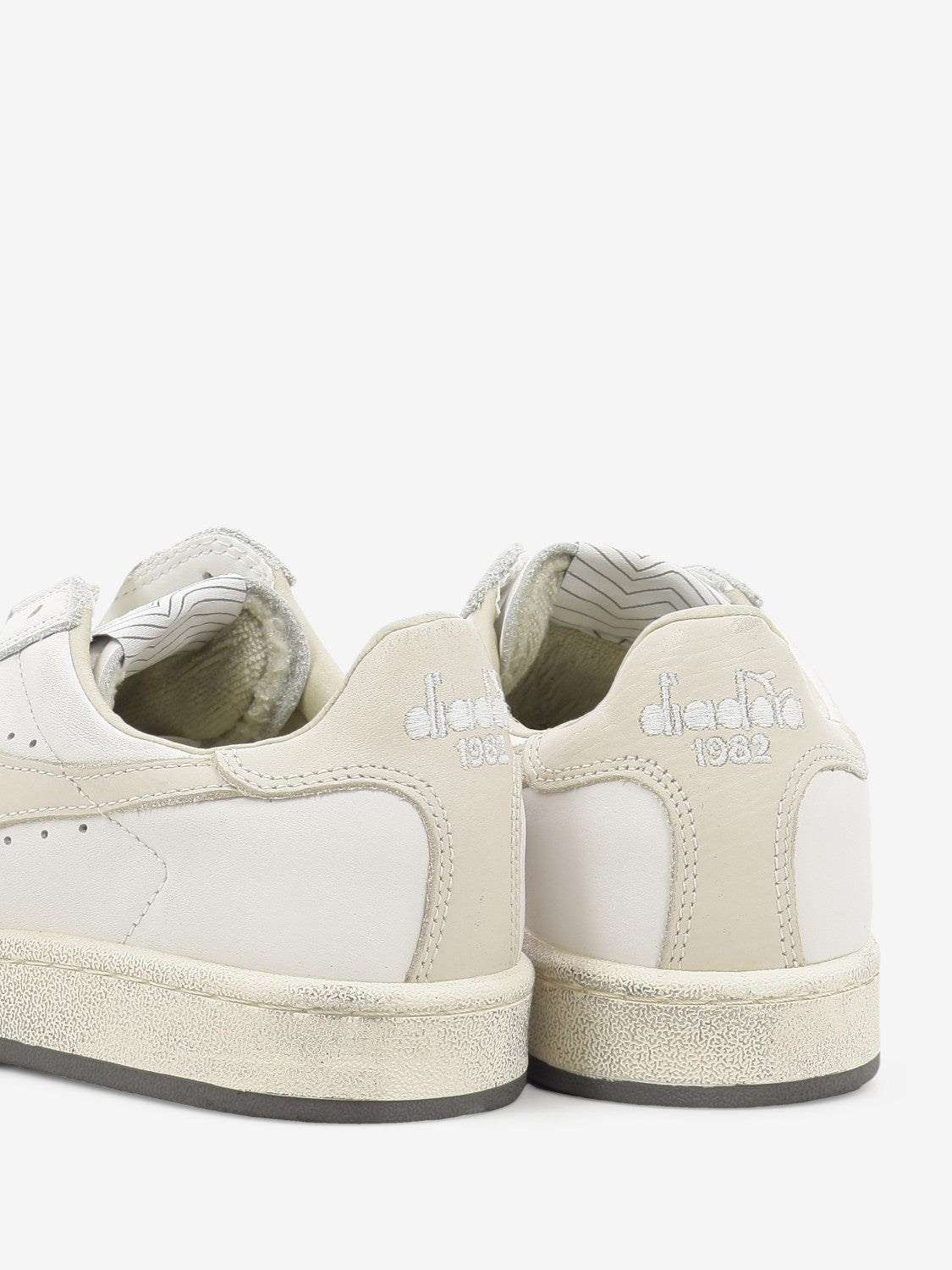 Prestige Used white / moonbeam