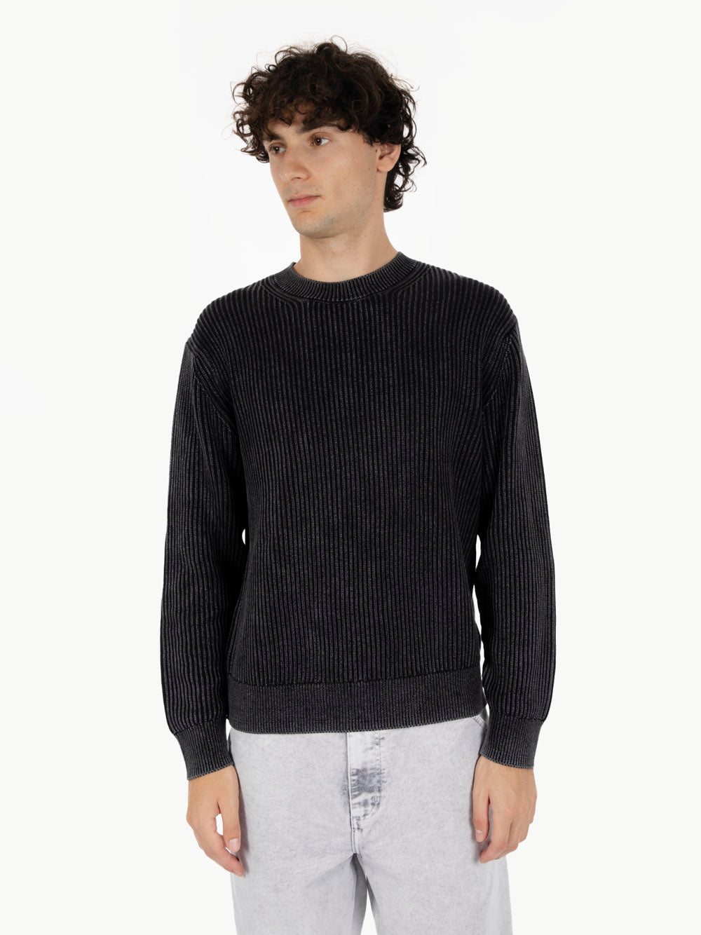 Crew Neck acid wash black