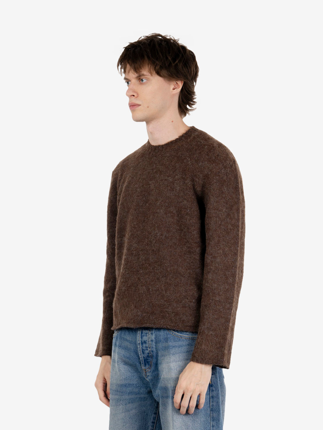 Raw-edge crew neck sweater brown