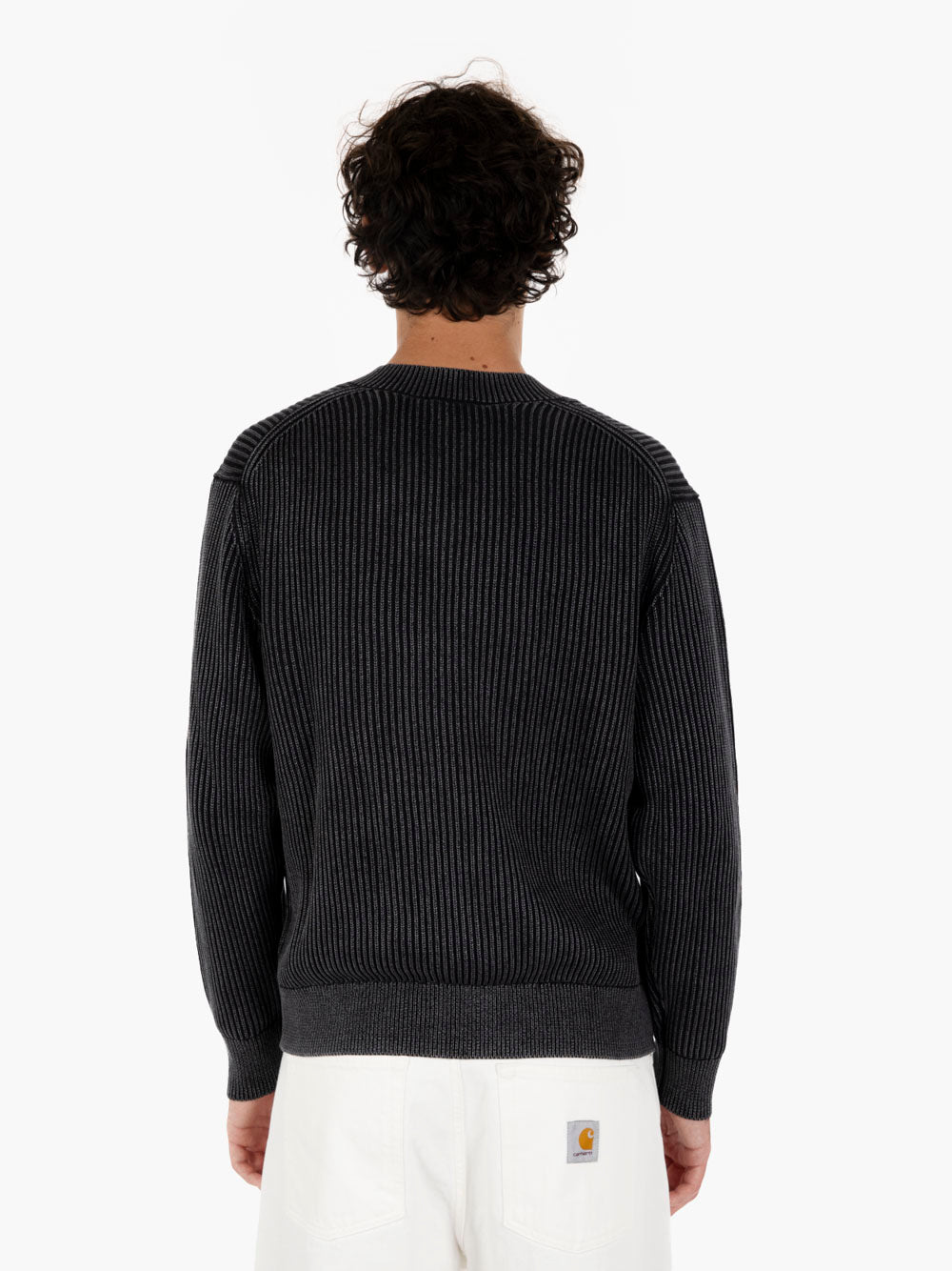 V-Neck wash black