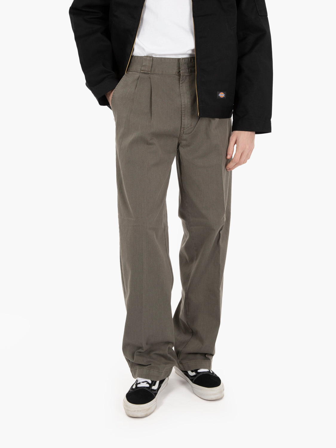 Unionville pleated work pant military green
