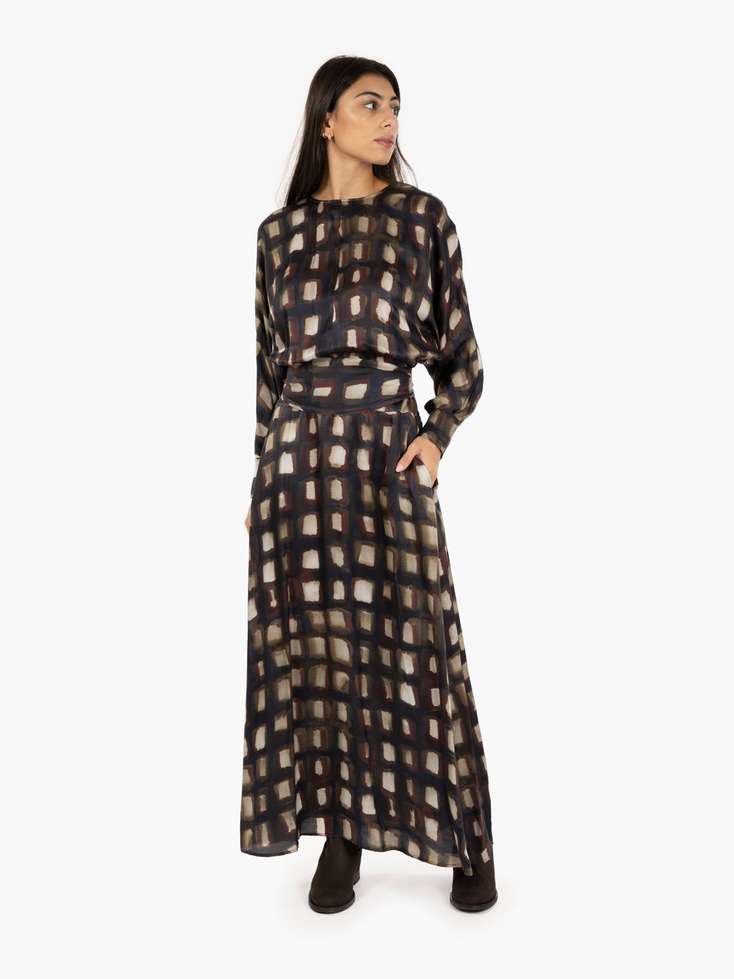 Remina dress with dark brown/ecru pattern