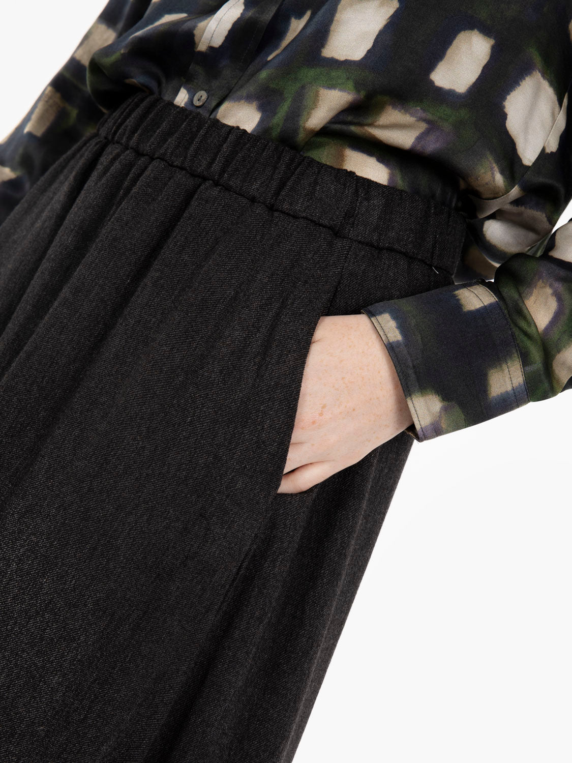 Anthracite midi skirt