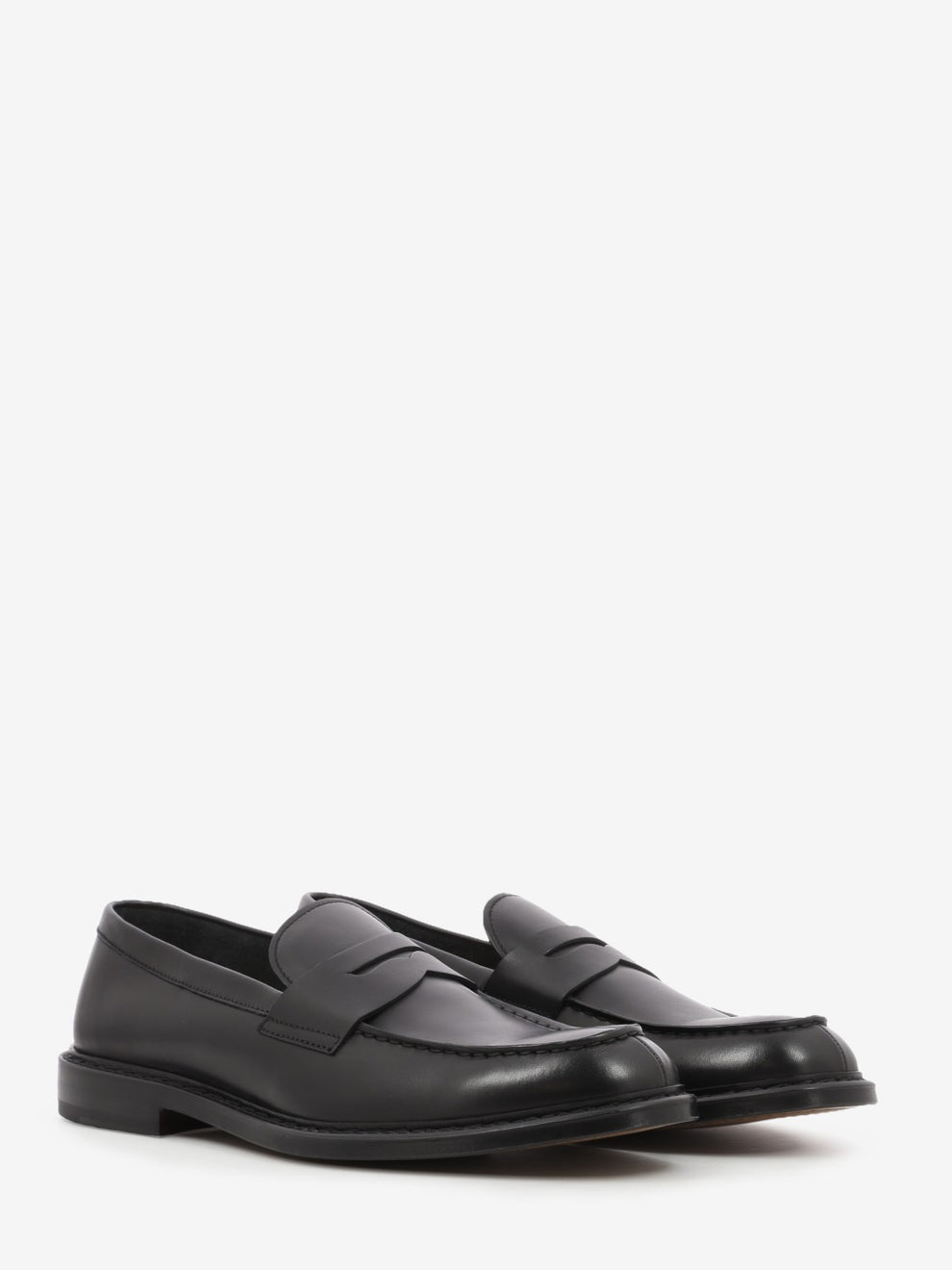 Black nappa loafer