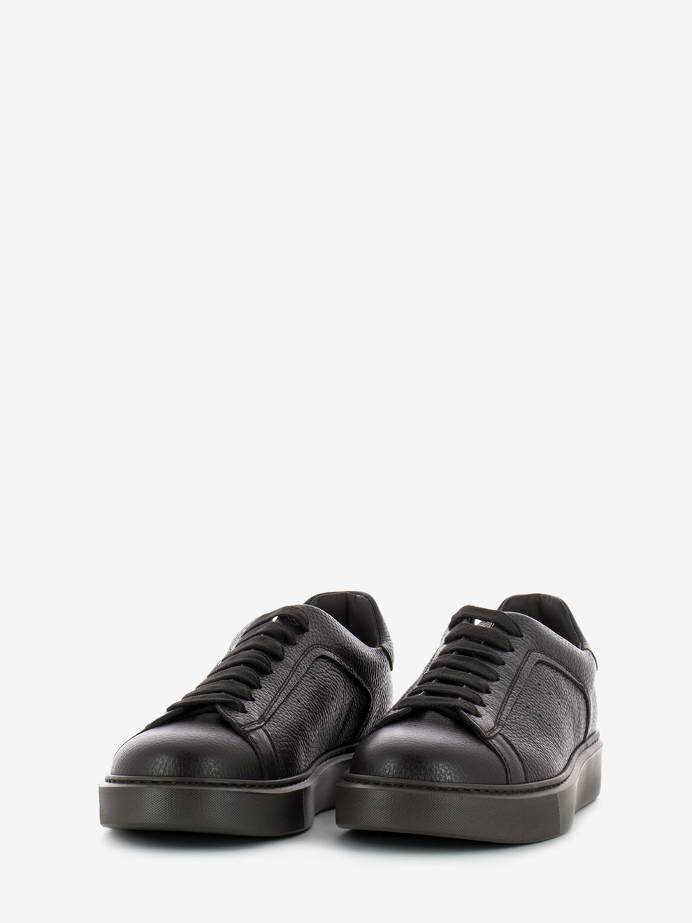 Ebony leather sneakers