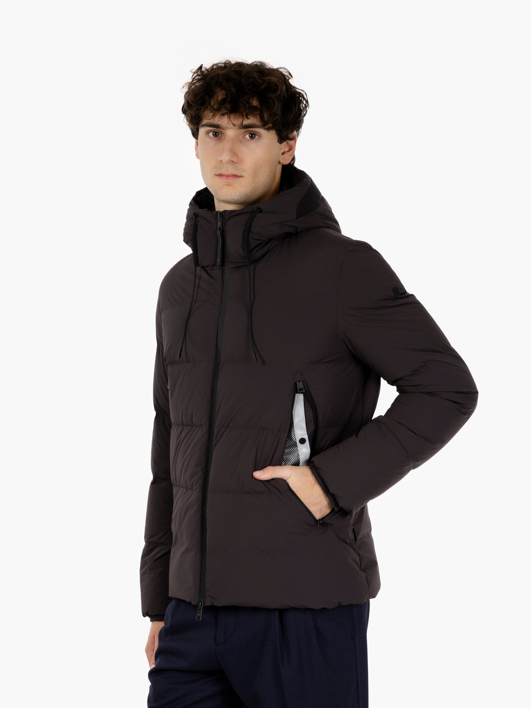 Piumino packable trapuntato con cappuccio marrone