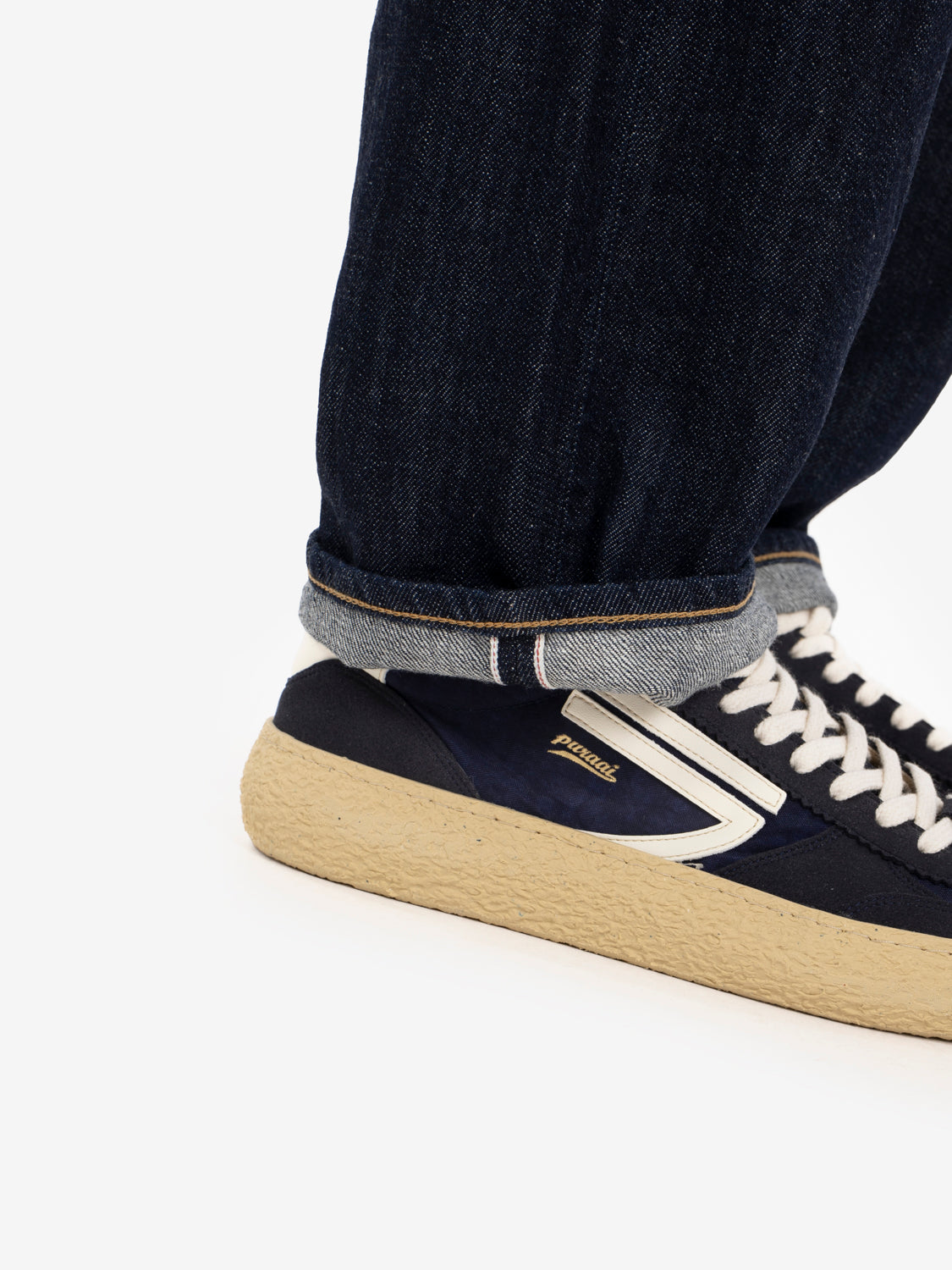 Loose fit rinsed blue jeans