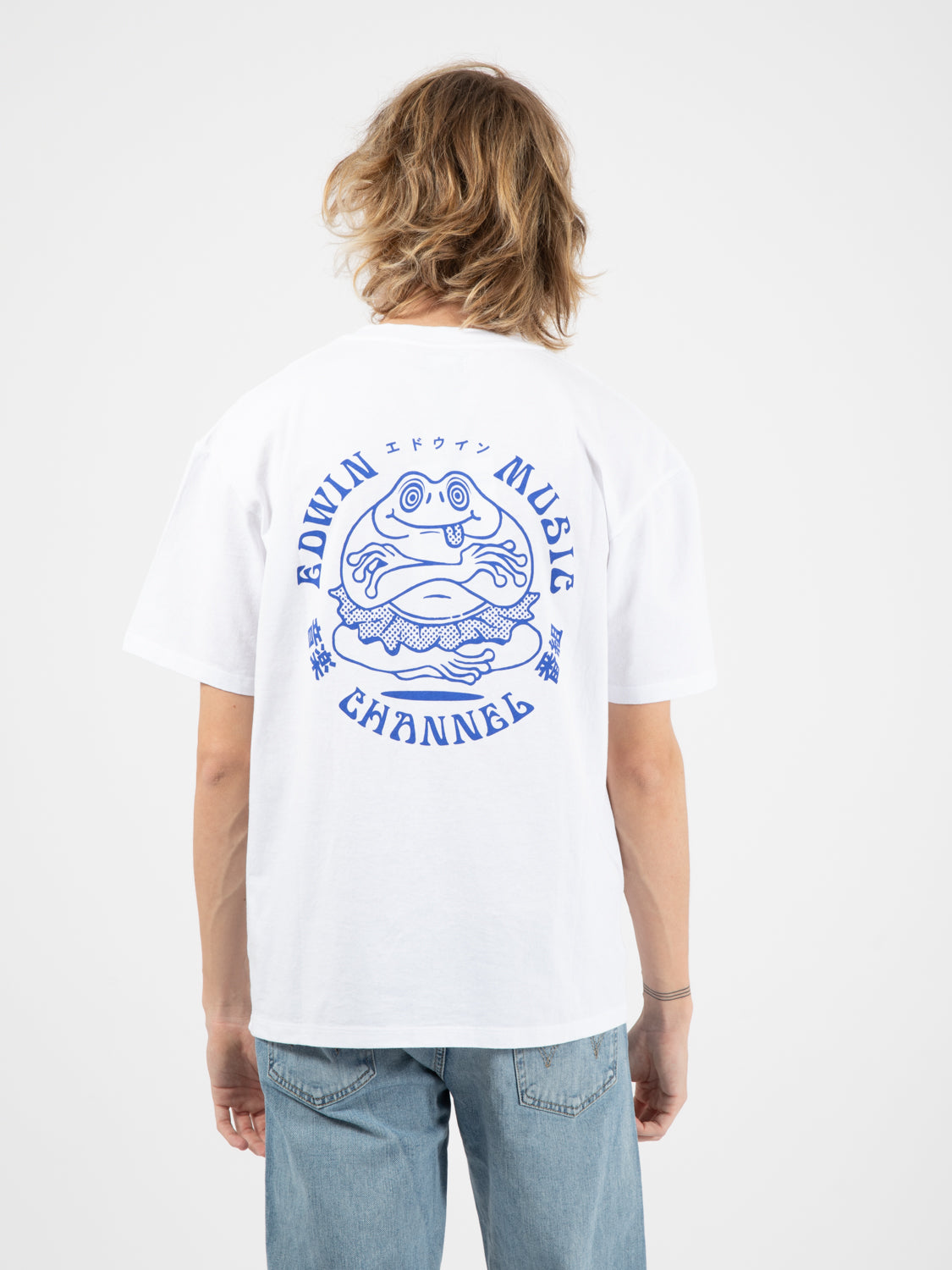 T-shirt music channel white