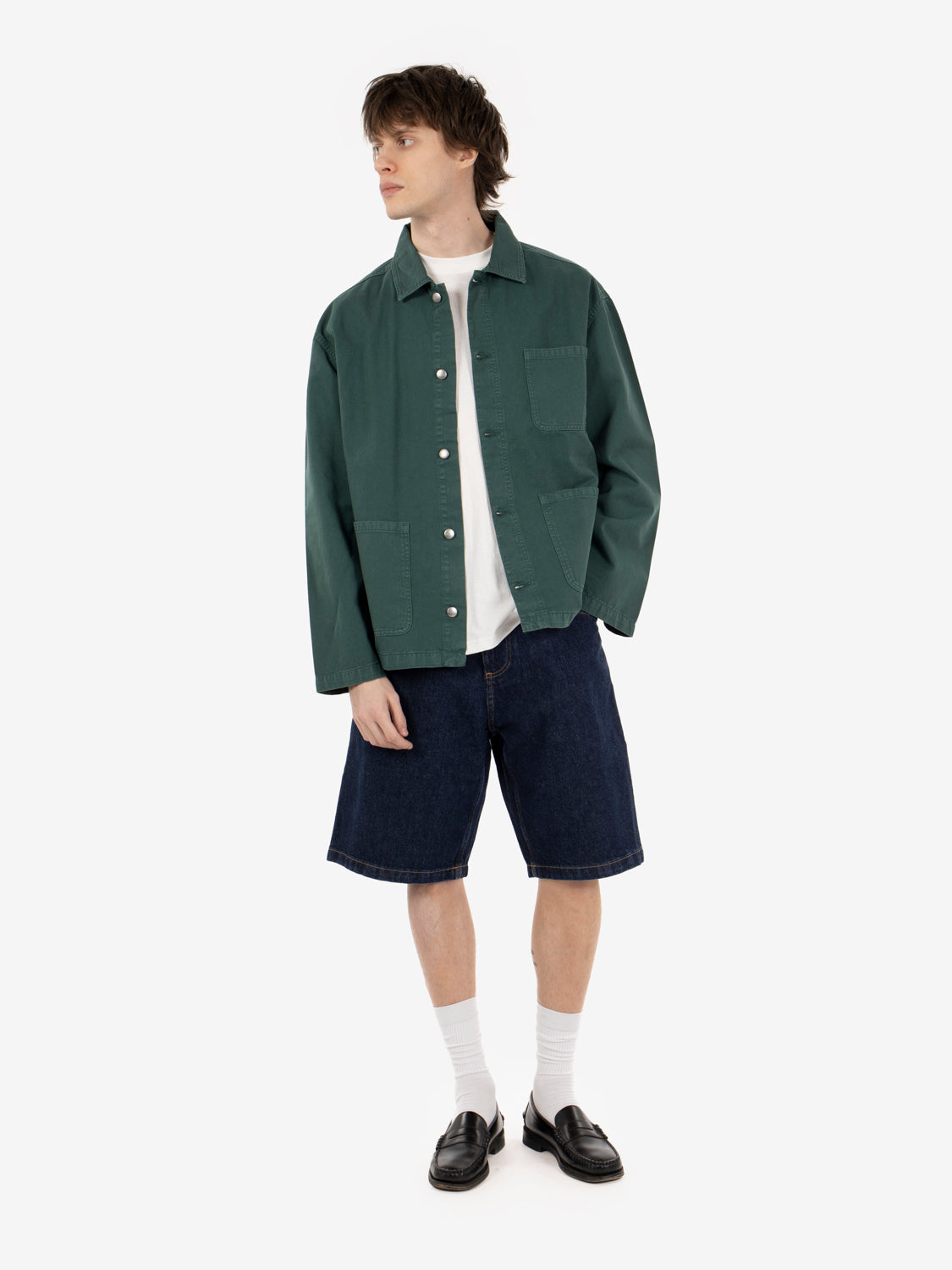 Worker short dark marble wash