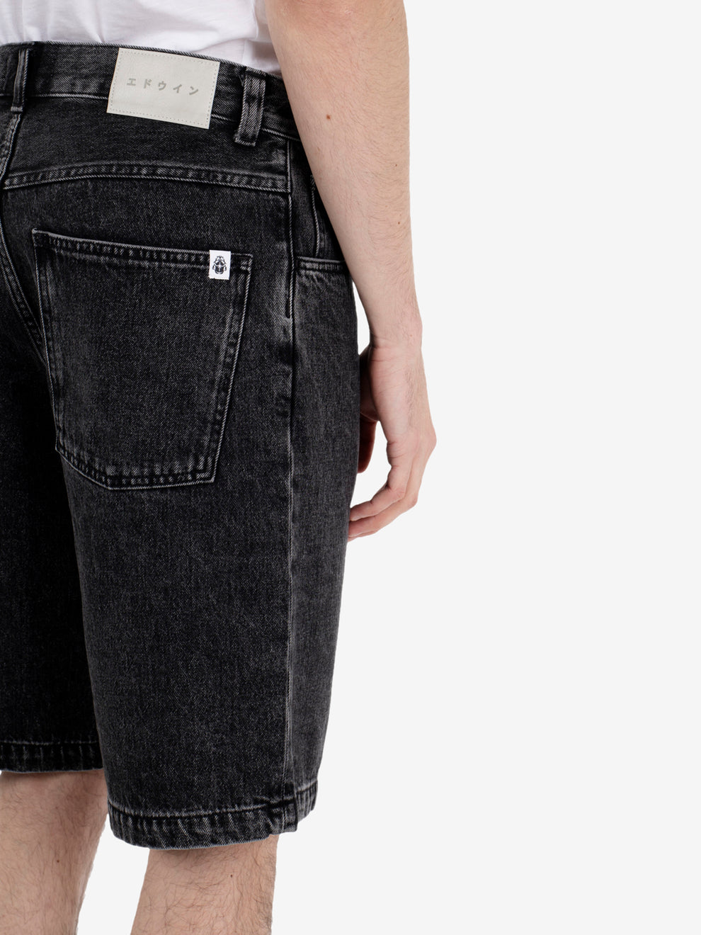 Worker short, matte wash