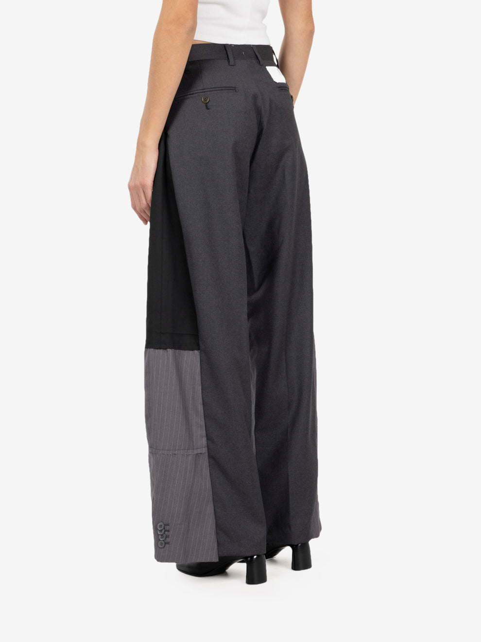 Pantaloni patchwork con pinces grigio