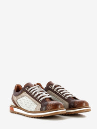 Leather sneakers in tan / beige