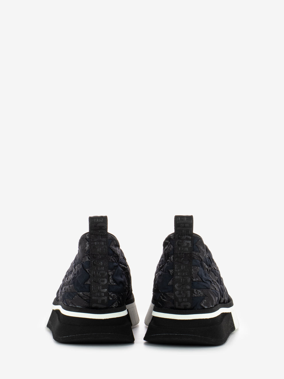 Sneakers F65 gunnar nere