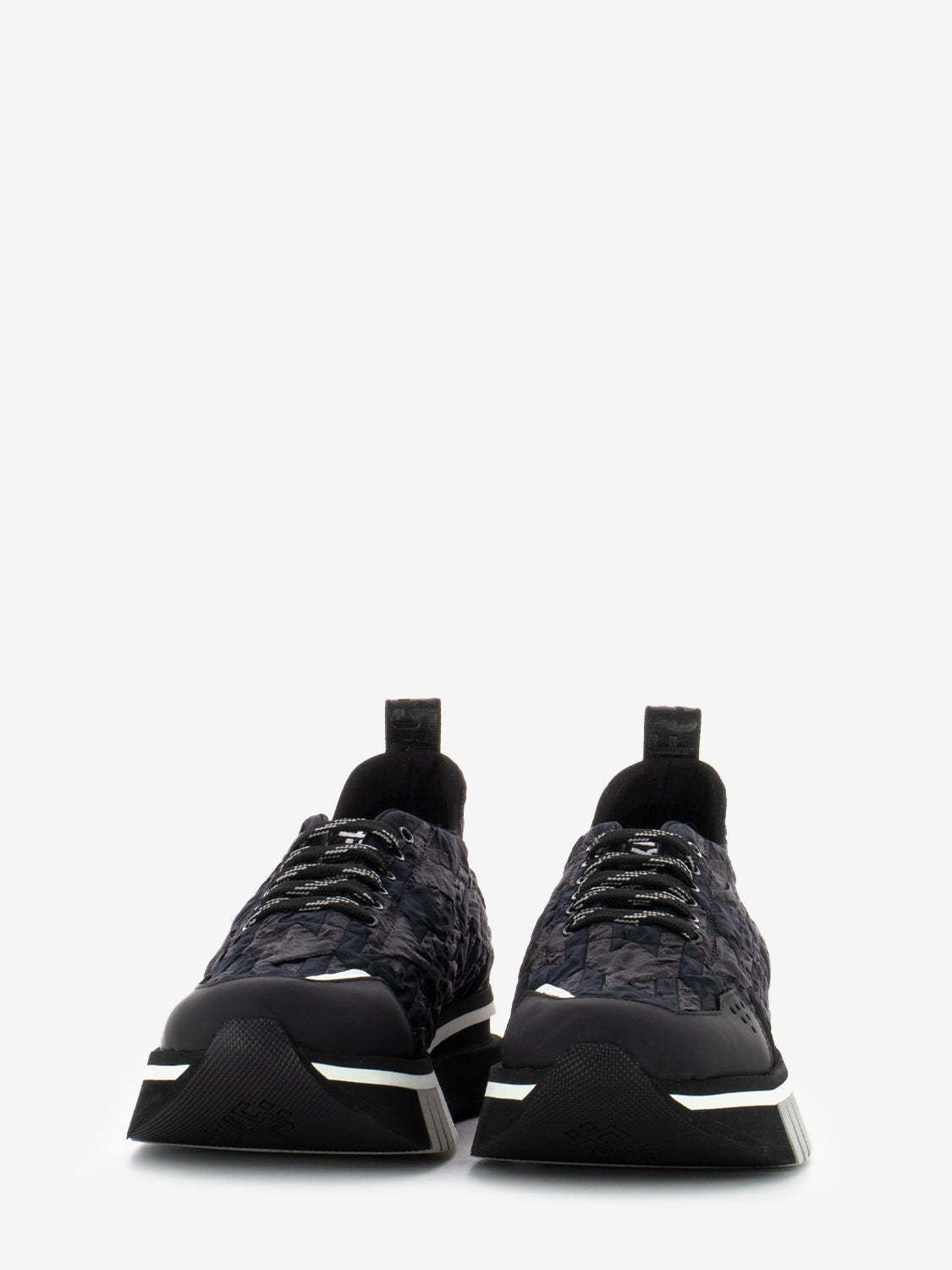 Sneakers F65 gunnar nere