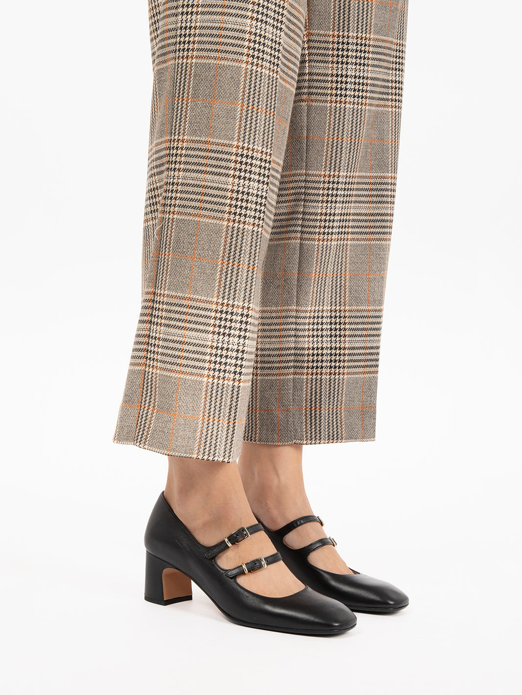Chunky heel décolleté with two buckles in black nappa