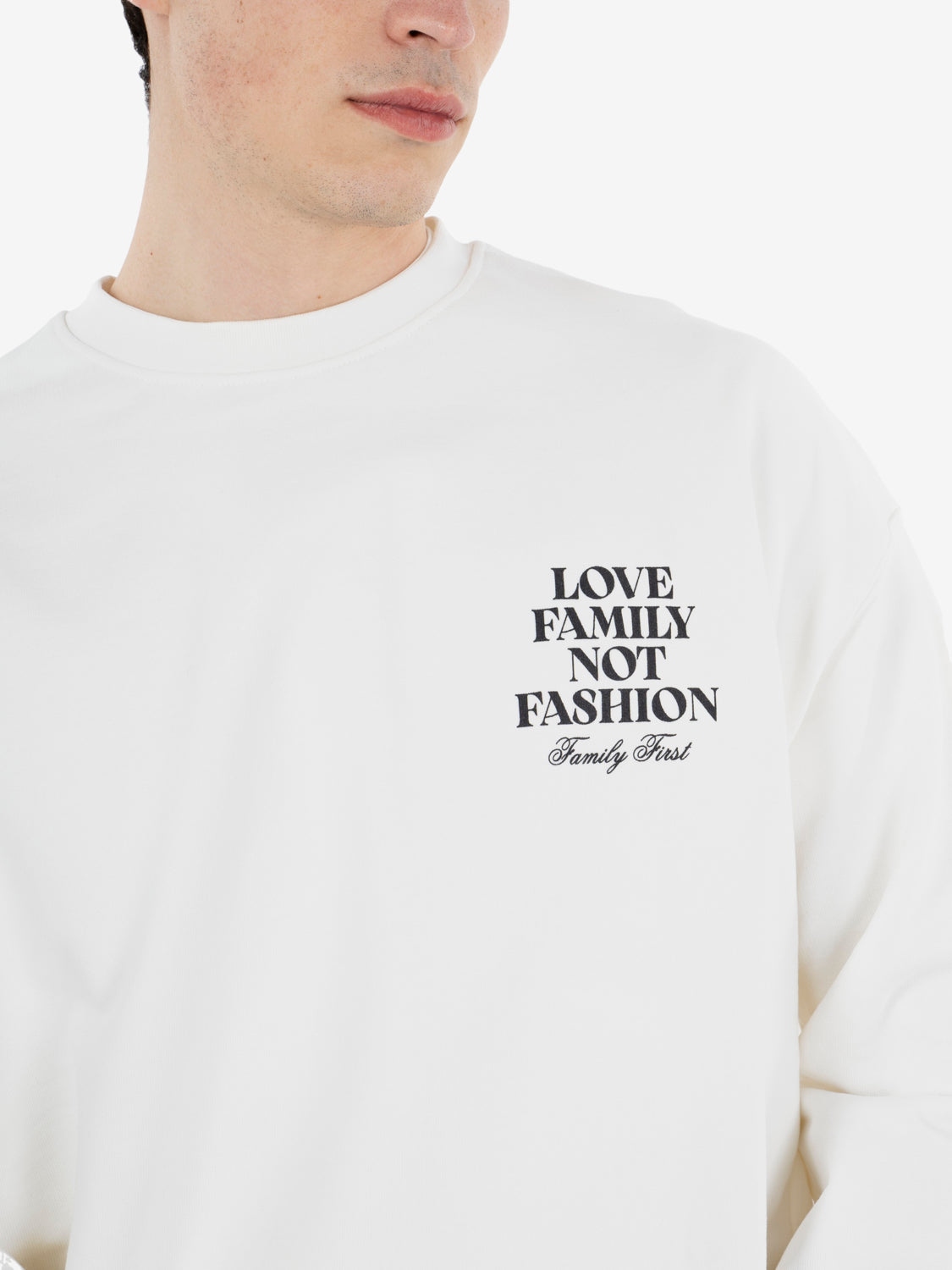 Felpa Love Family Not Fashion white
