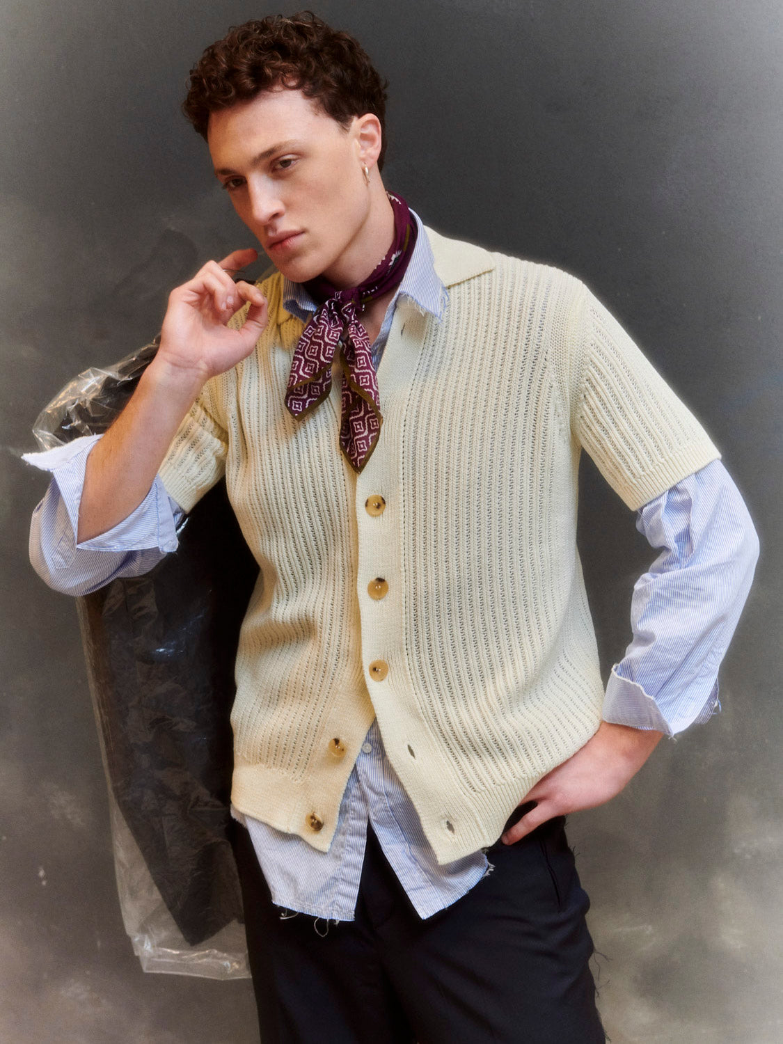 Cardigan a manica corta gesso