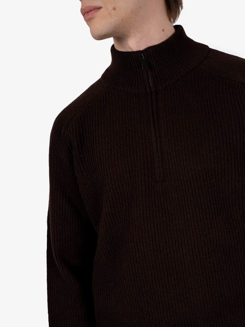 Coffee-colored zip-up sweater with a British-style ribbed collar