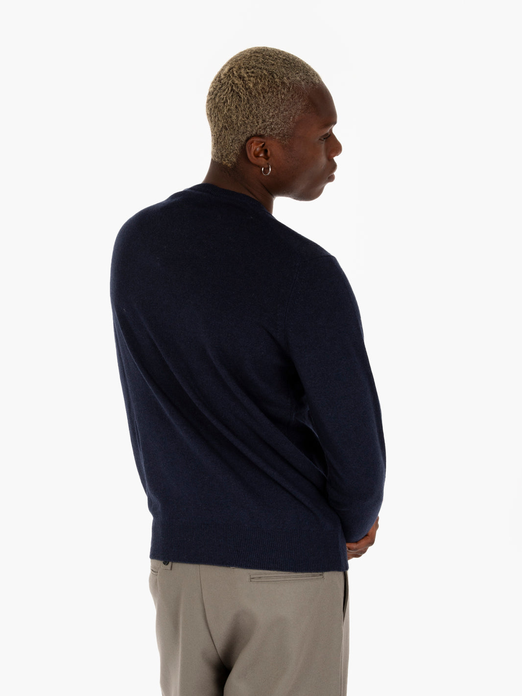 Maglione girocollo merino e cashmere indaco