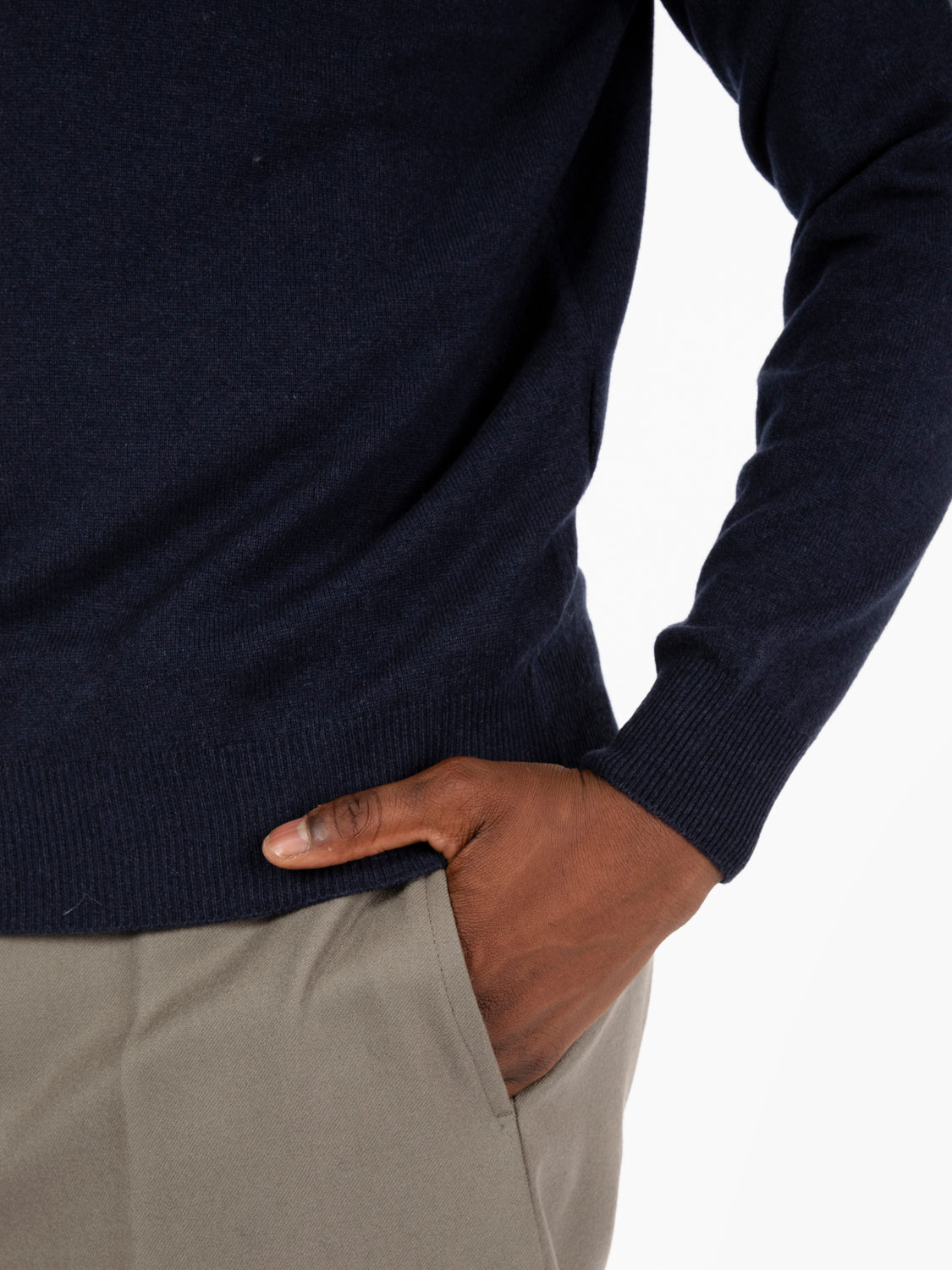 Maglione girocollo merino e cashmere indaco