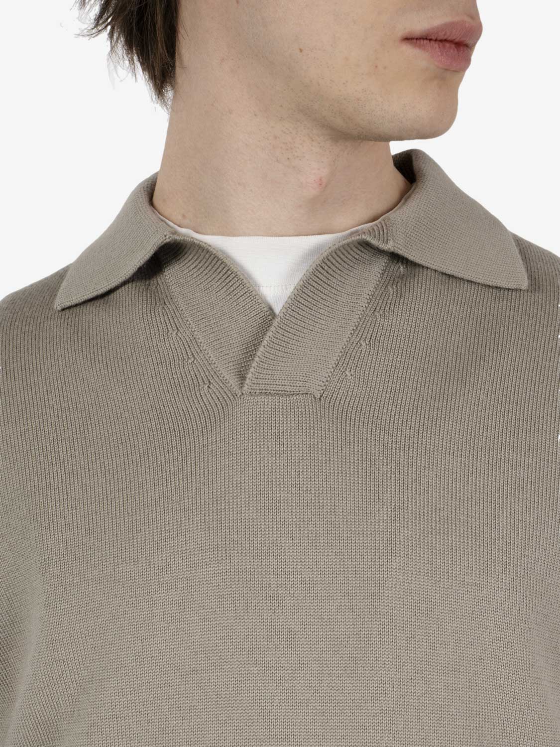 Beige bowling-collar polo shirt