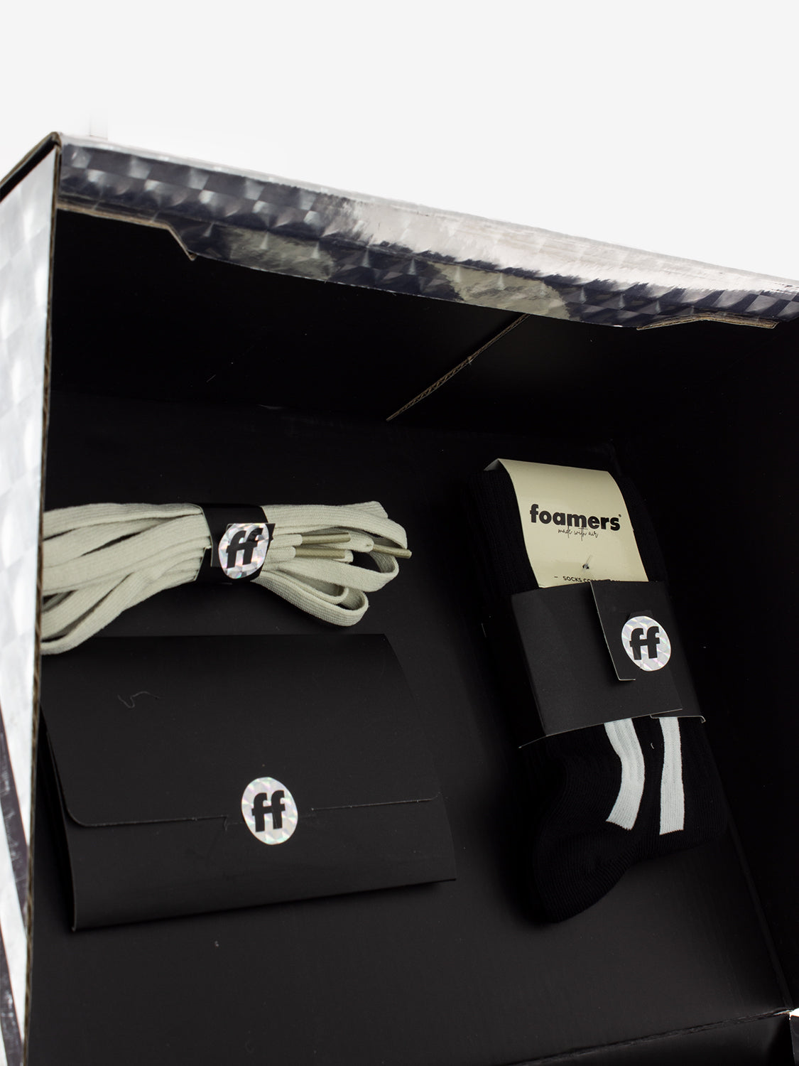 Sneakers in gomma EVA white / black