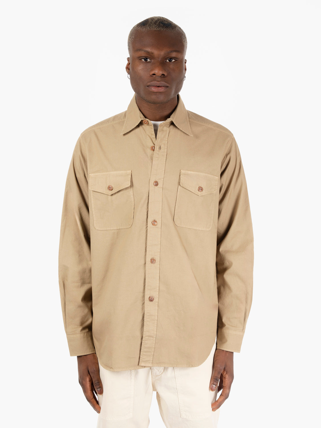 Overshirt with front pockets beige