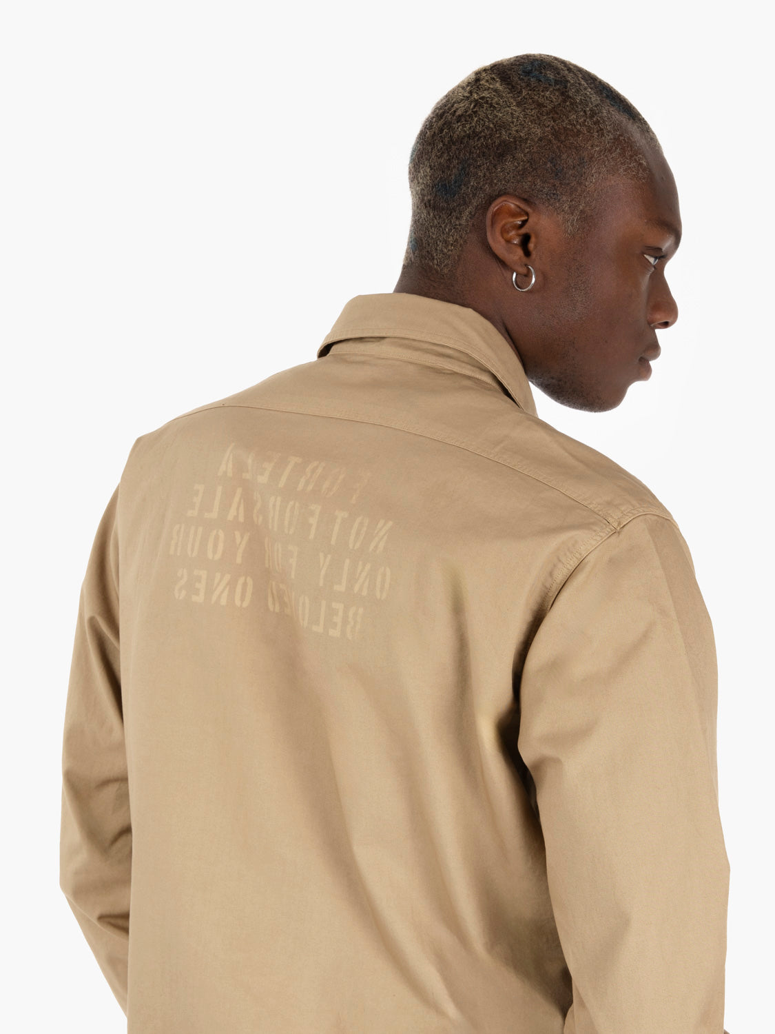 Overshirt with front pockets beige