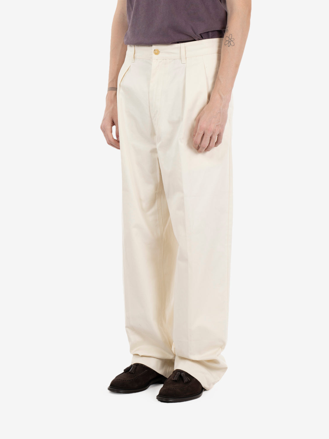 Pleated trousers off white