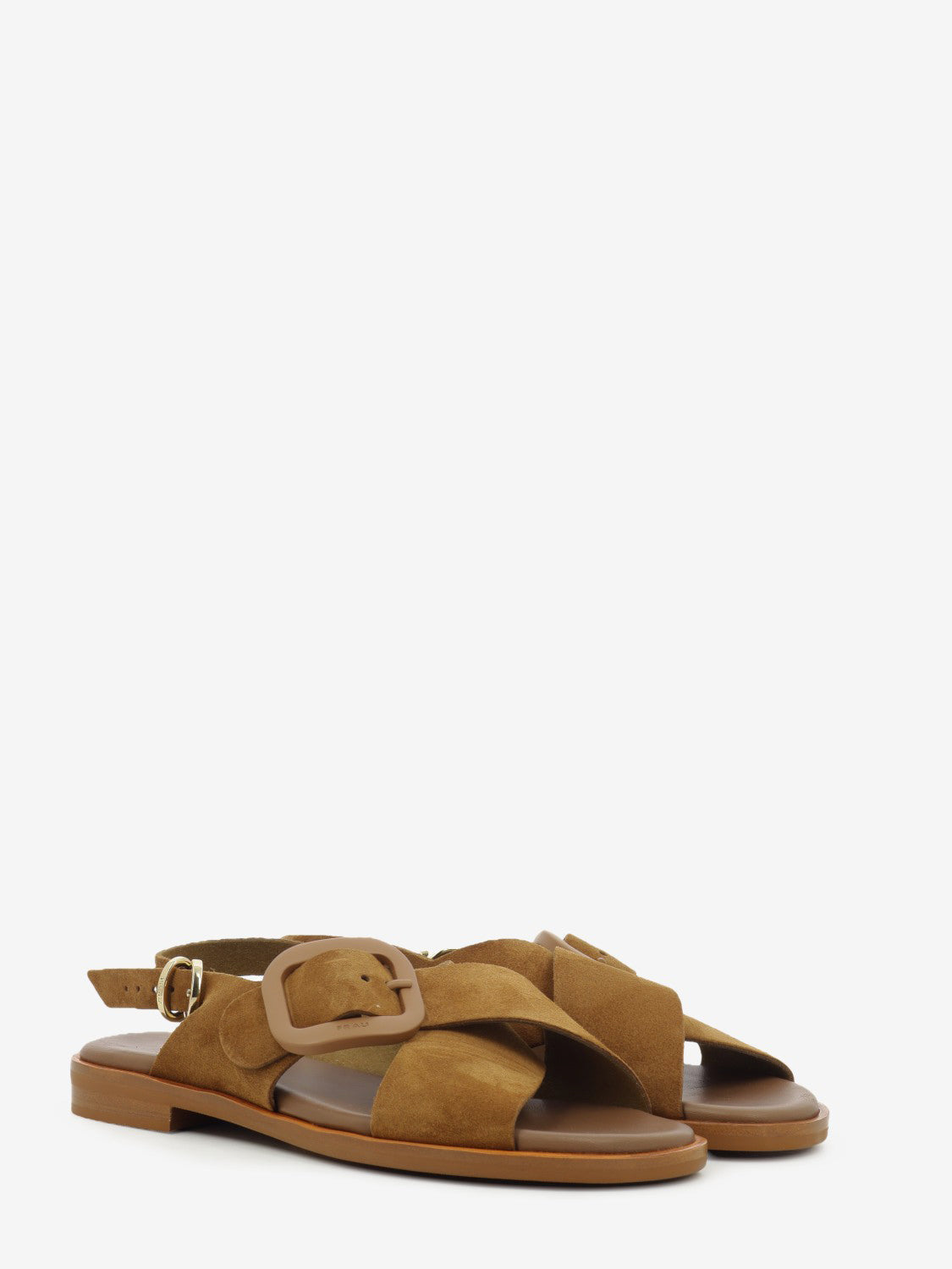 Sandali in suede con fibbia cannella