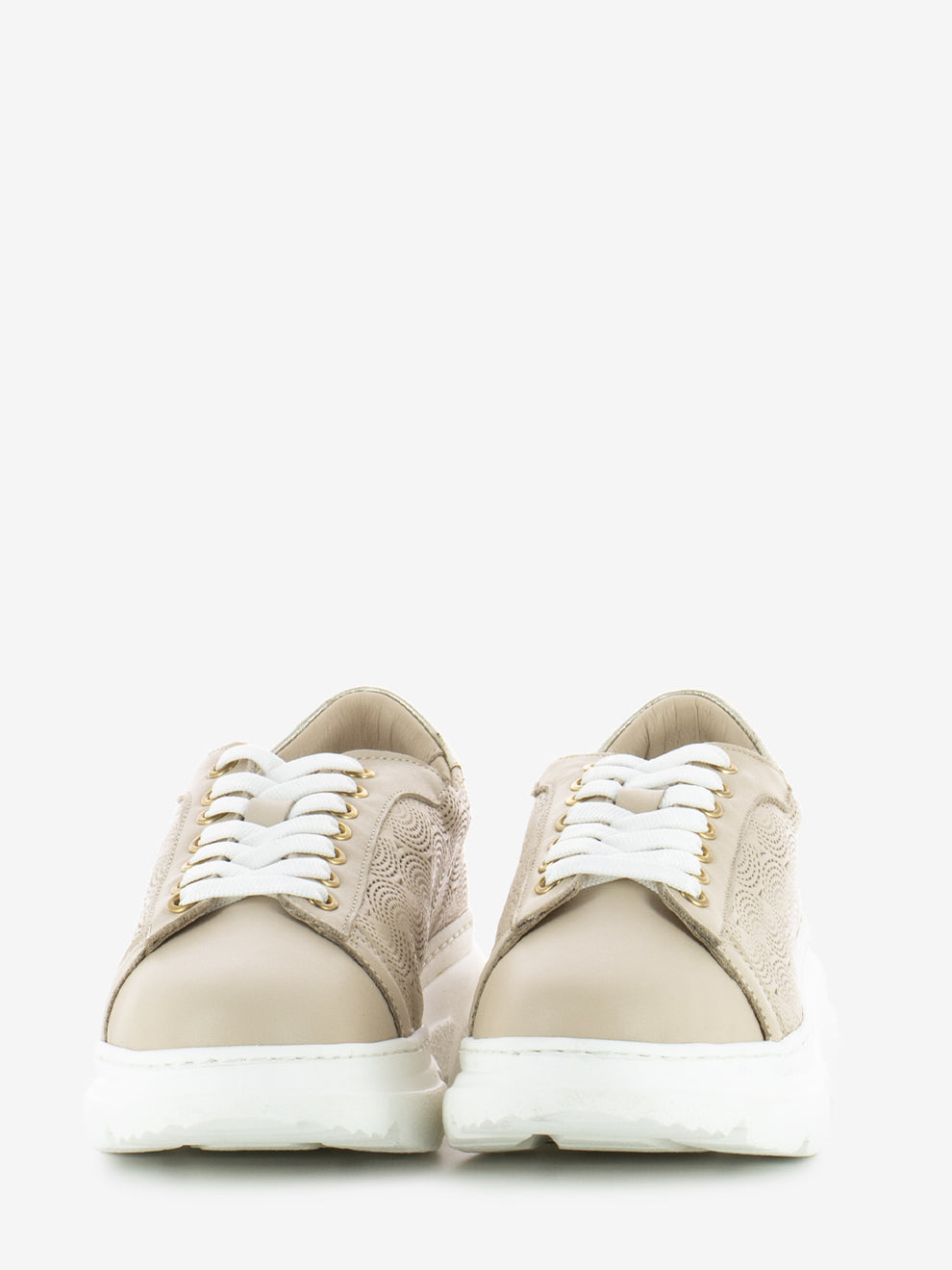 Sneakers traforata in pelle milk