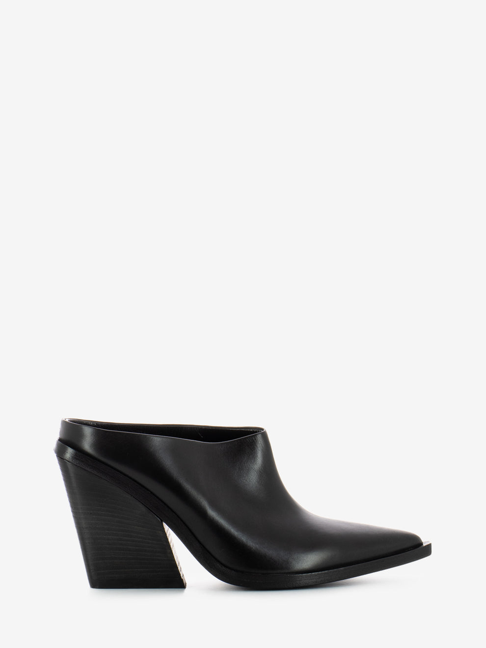 Leather clogs with black heel