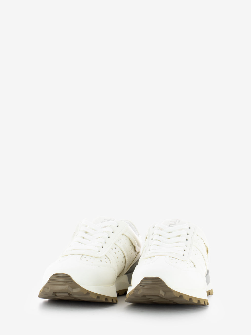 Cloe sneaker in milk leather