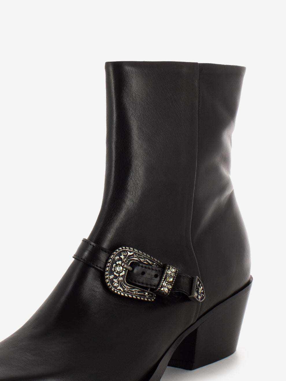 Black jewel buckle cowboy boots