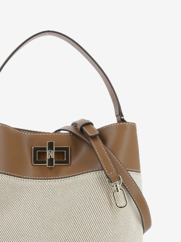 Amelia M Bucket bag in cognac tones