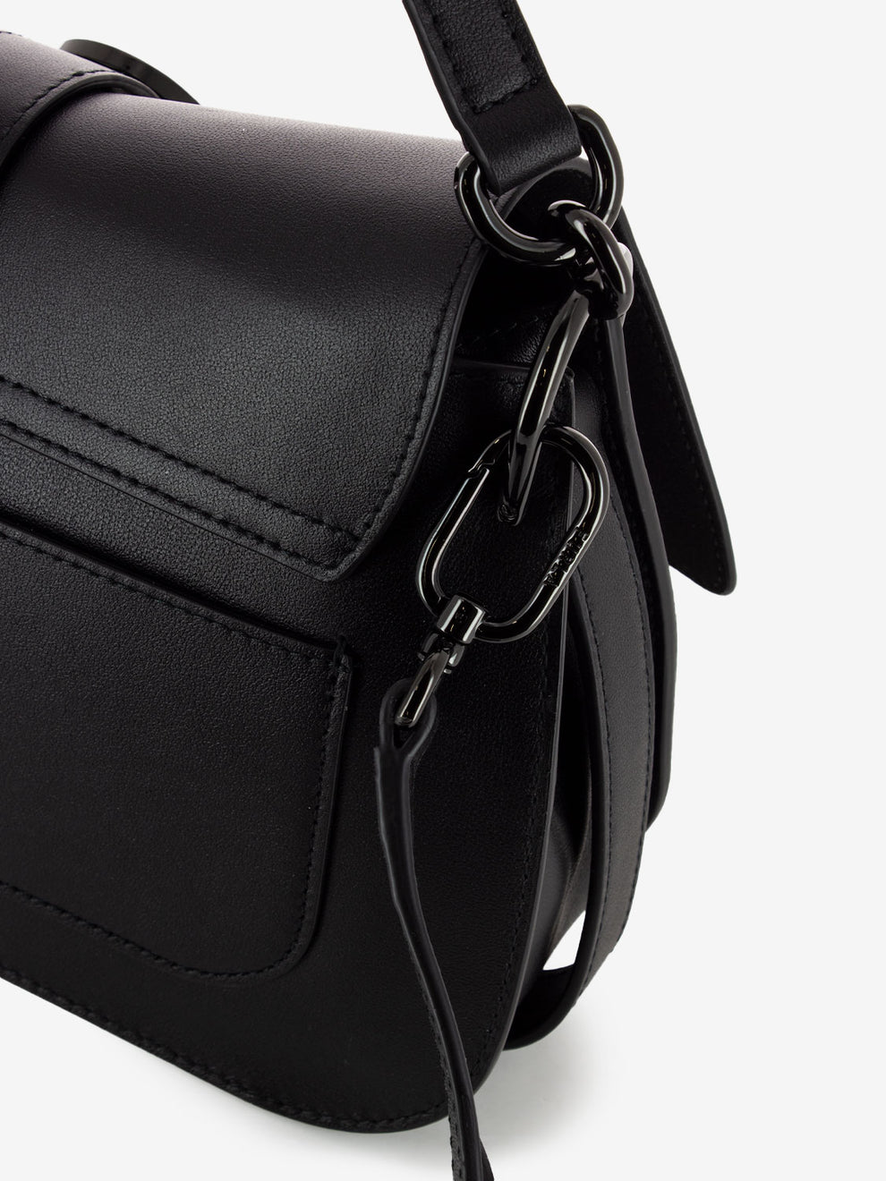 Flow M Handbag Black