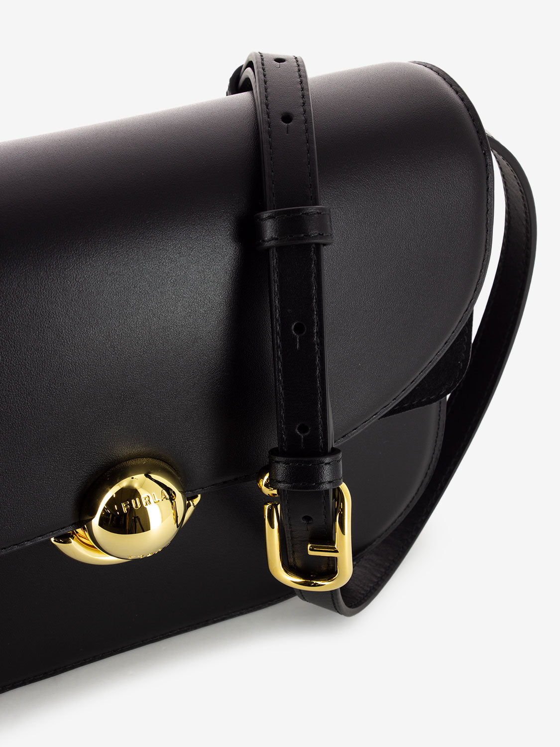 Sfera S shoulder bag in black leather