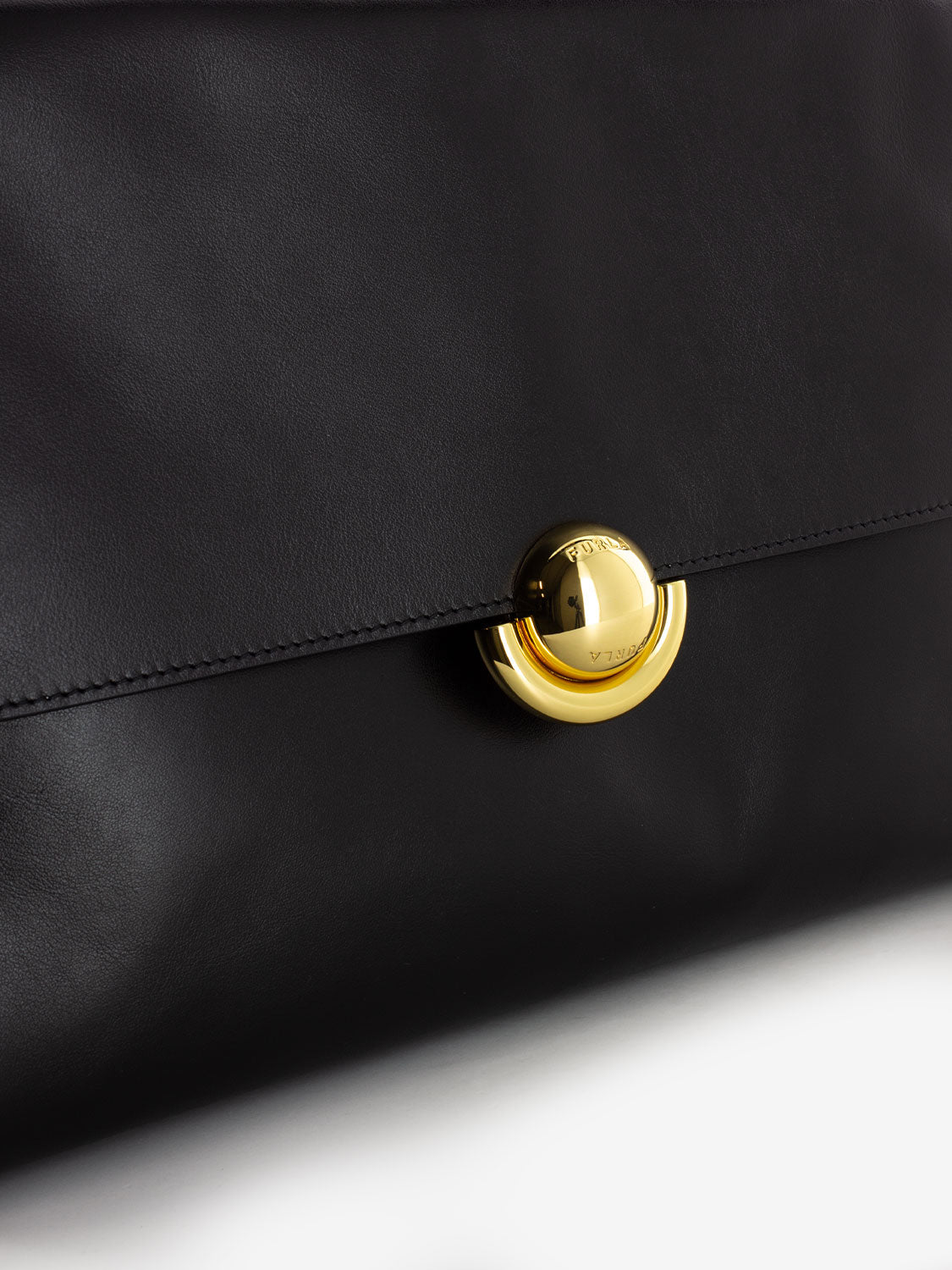 Domus M shoulder bag nero