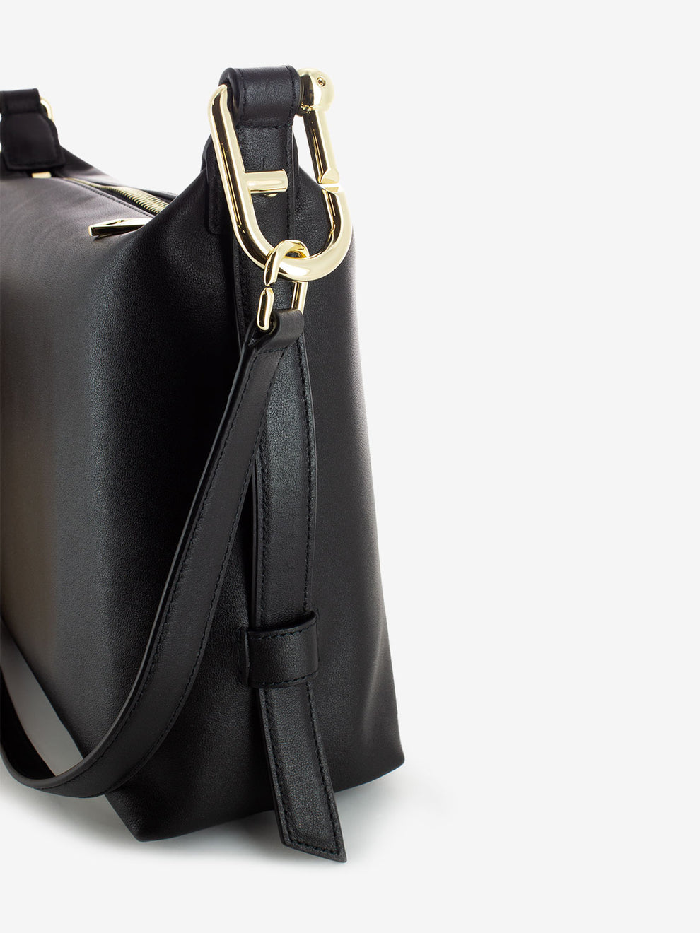 Tonie M black hobo