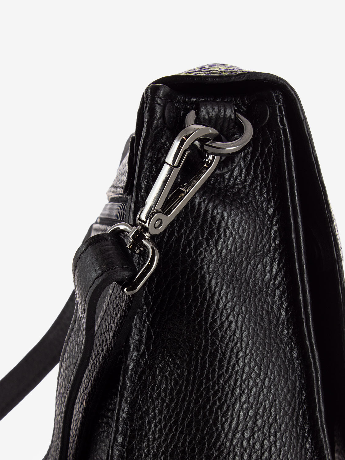 Ivy L bag with black buckle