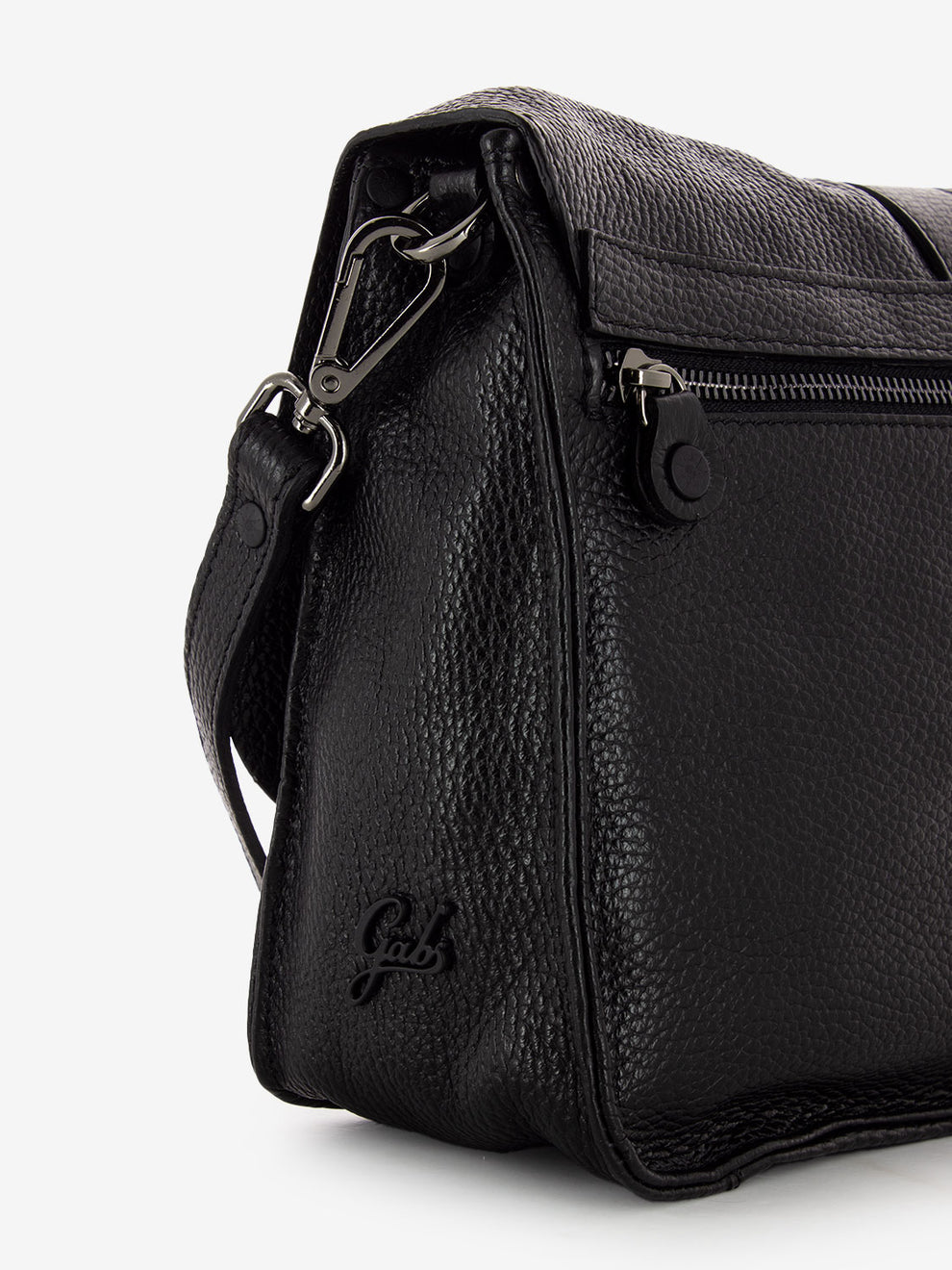 Ivy L bag with black buckle