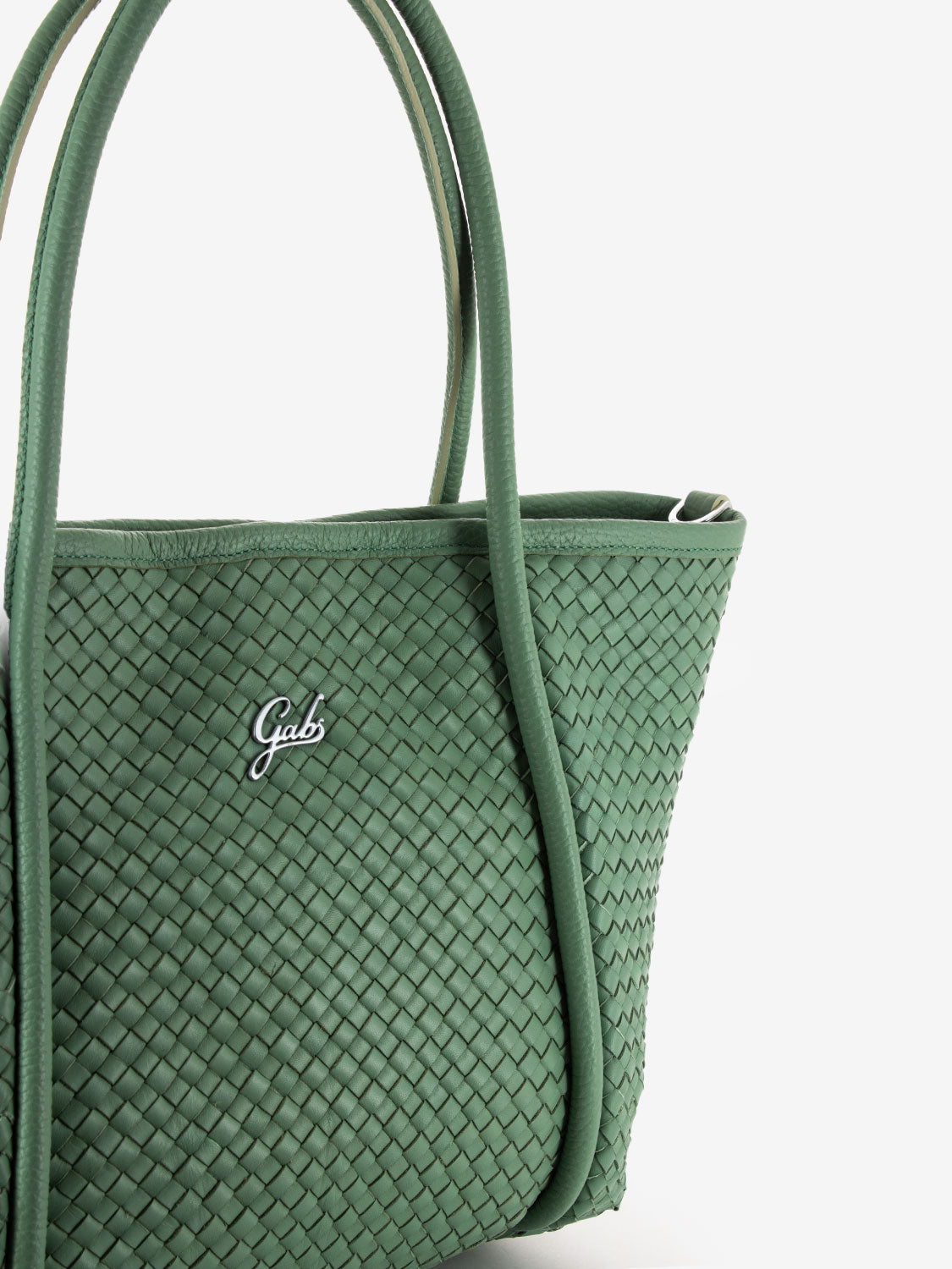 Lydia M shiny silver tea green weave