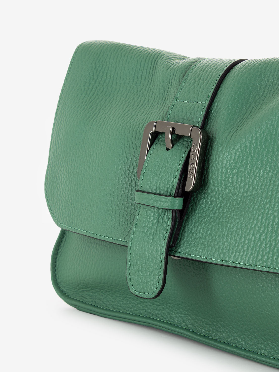 Ivy M shoulder bag with philodendron buckle
